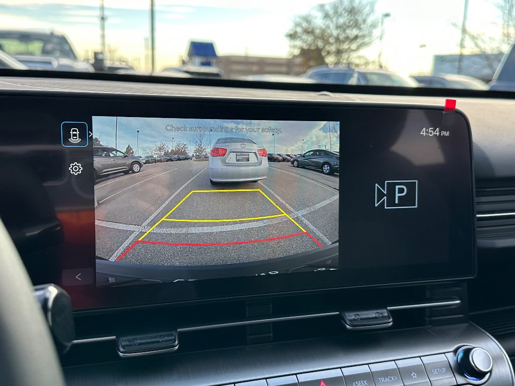 Used 2025 Hyundai Kona SEL image 16