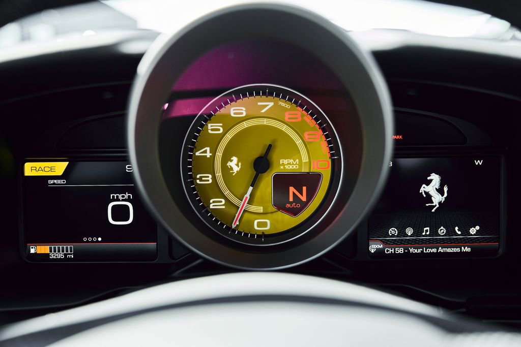 Used 2021 Ferrari F8 Tributo image 83