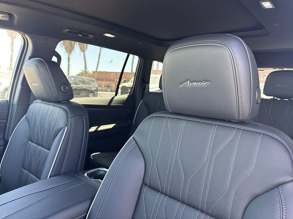 New 2027 Buick Enclave Avenir AWD/4WD image 23