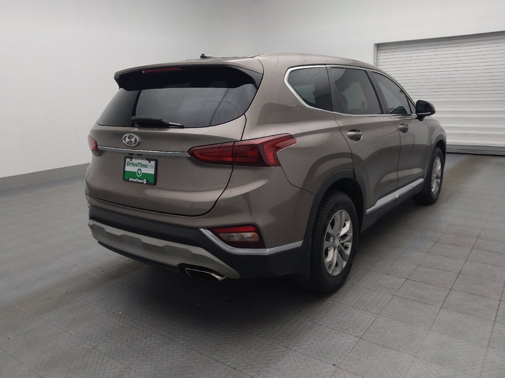 Used 2020 Hyundai Santa Fe SE image 9