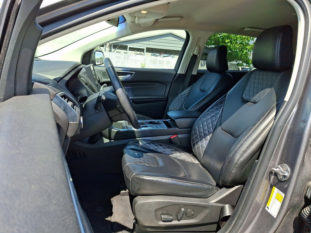 Used 2024 Ford Edge Titanium AWD/4WD image 24