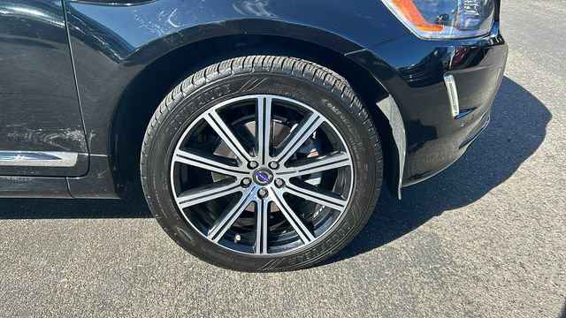 Used 2015 Volvo XC60 T5 Platinum w/ Protection Package FWD image 9