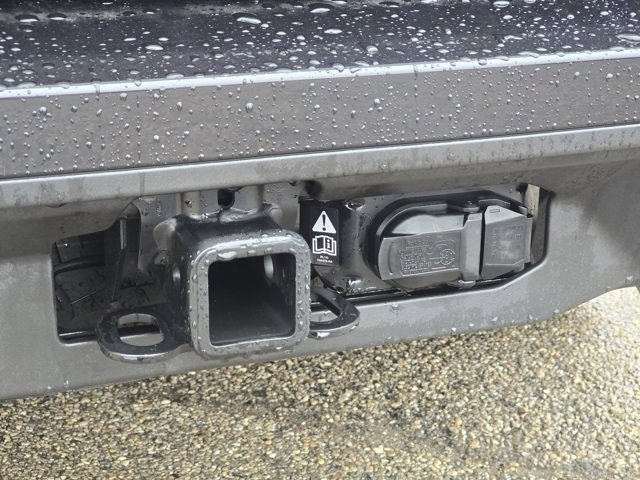 Used 2025 Ford Expedition Active image 23