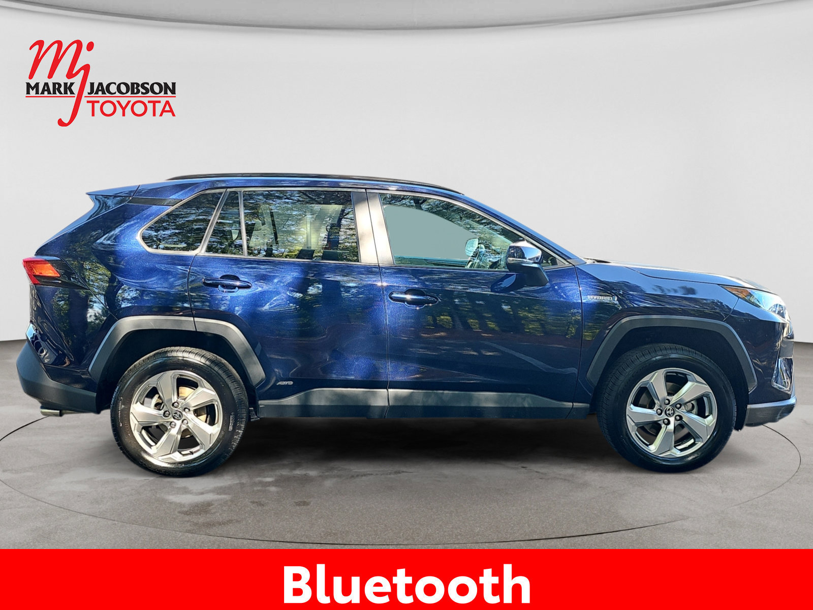Used 2021 Toyota RAV4 XLE Premium AWD/4WD image 7