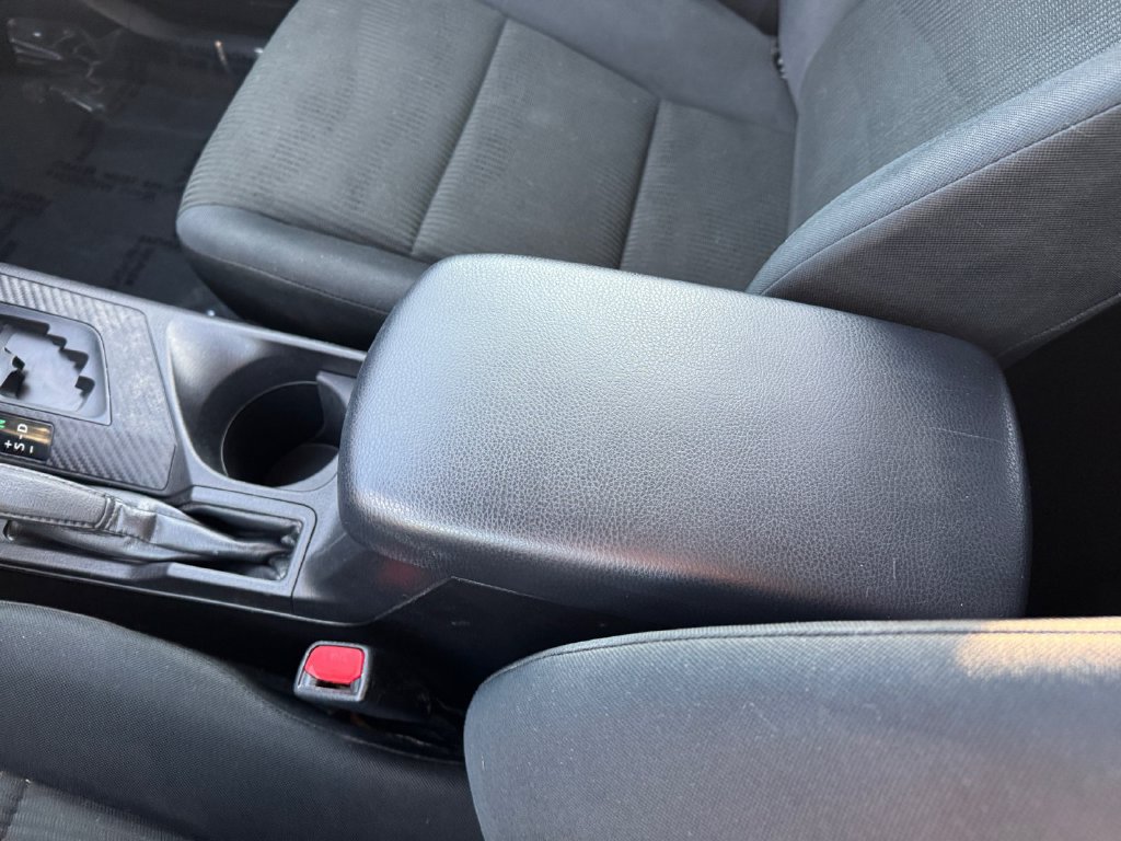 Used 2015 Toyota RAV4 LE AWD/4WD image 27