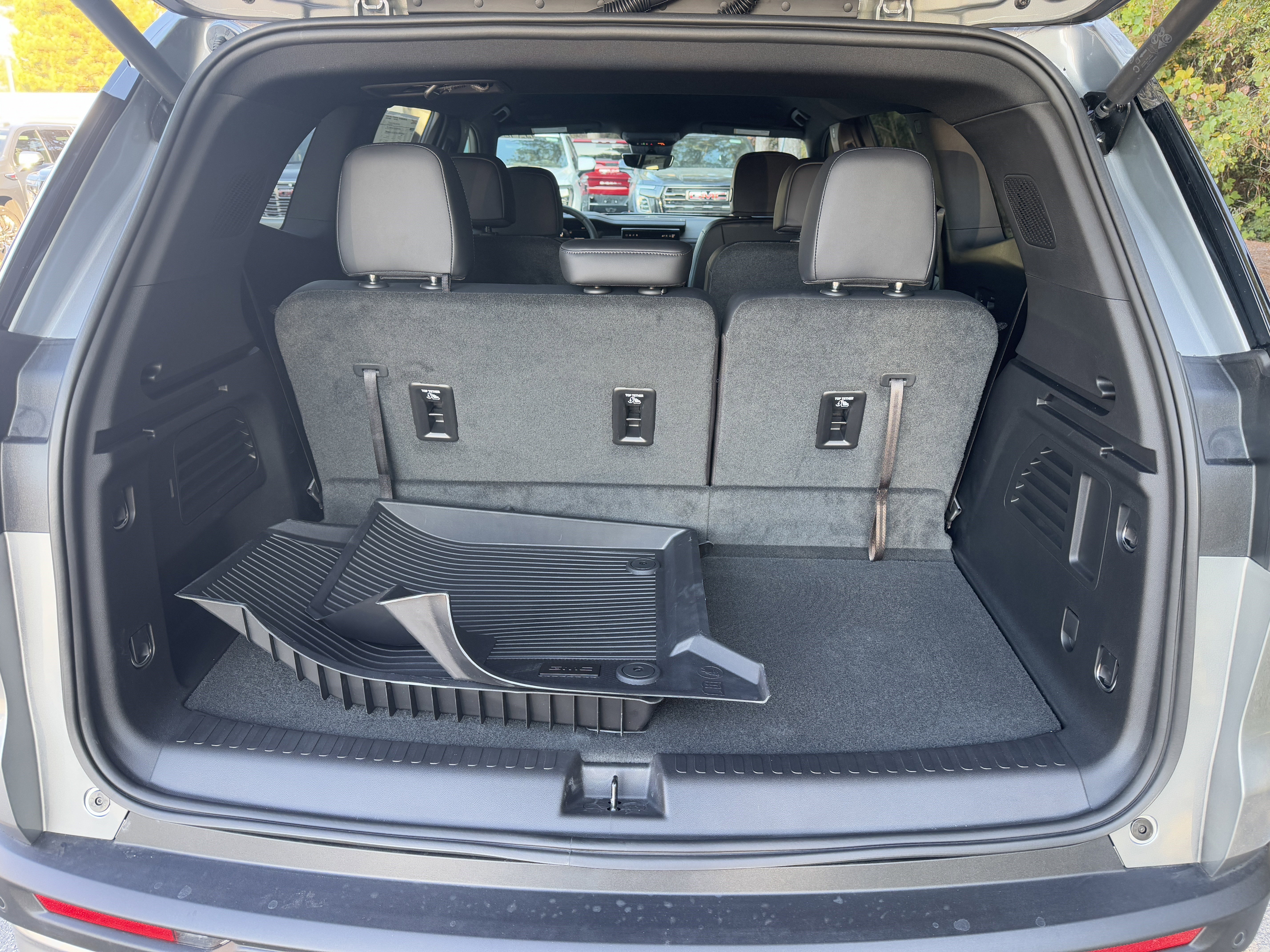 New 2026 GMC Acadia Elevation w/ Elevation Premium Package image 4