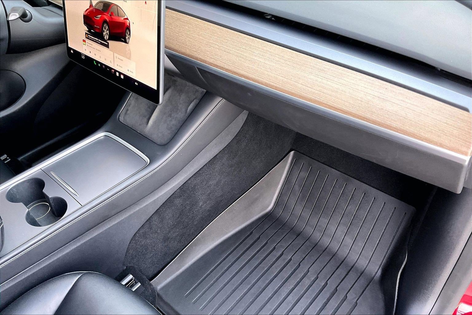 Used 2022 Tesla Model Y Long Range image 19