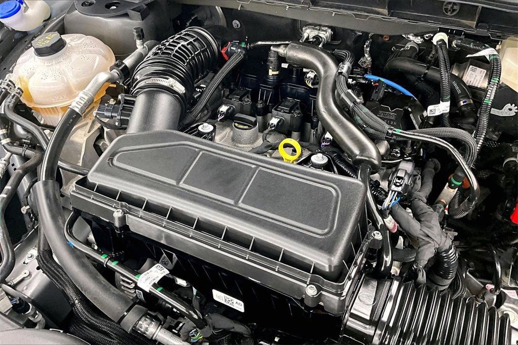 Used 2025 Ford Escape ST-Line image 34