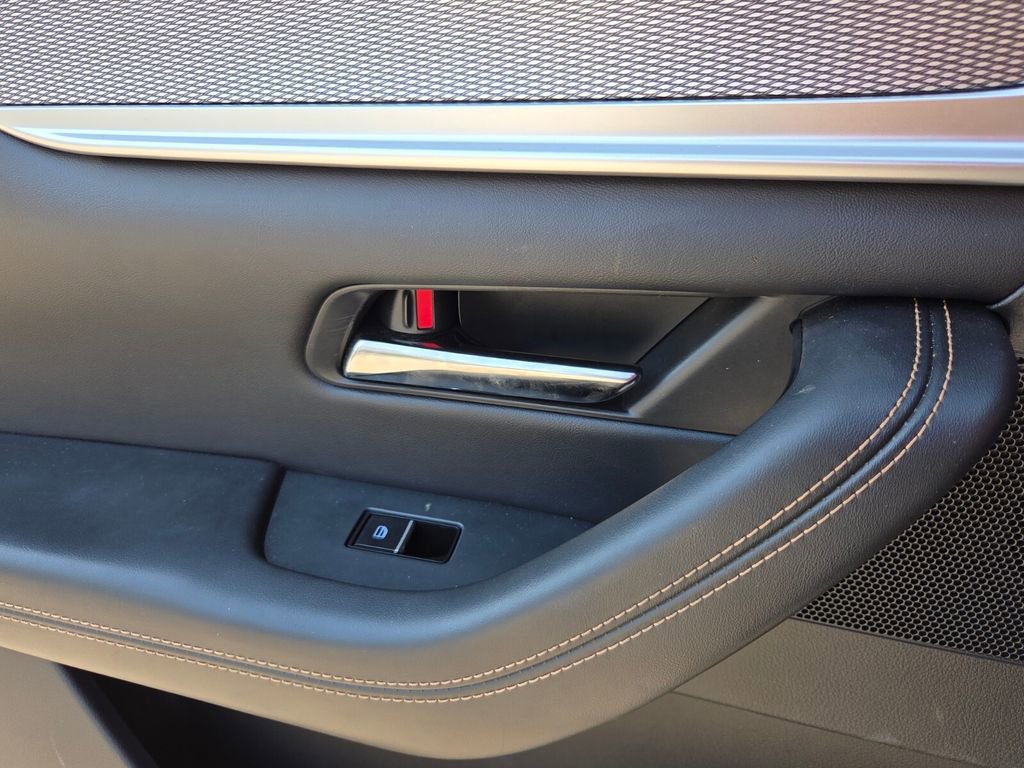 Used 2025 MAZDA CX-90 3.3 Turbo w/ Preferred Package image 9