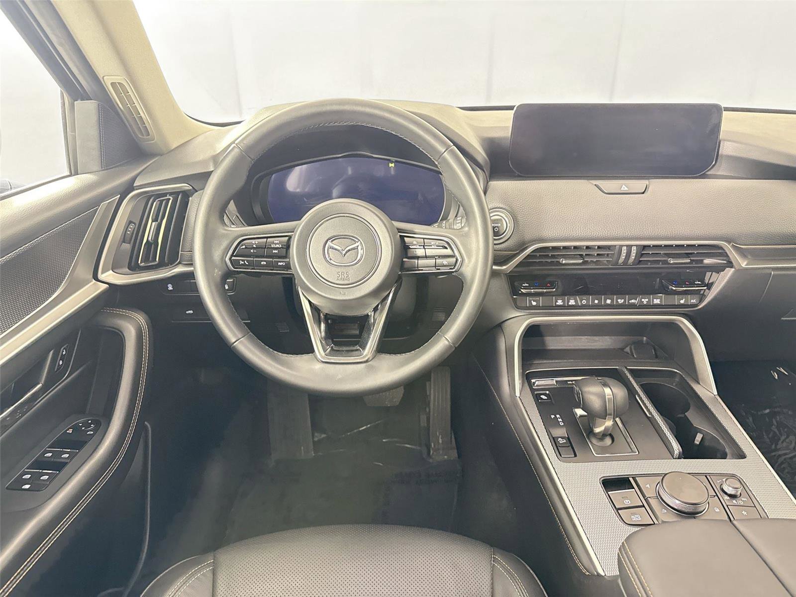 Used 2024 MAZDA CX-90 Plug-In Hybrid w/ Preferred AWD/4WD image 32