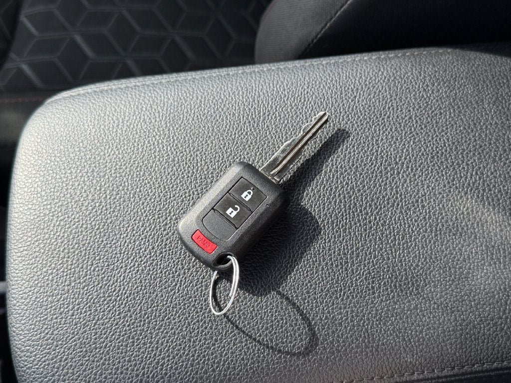 Used 2025 Mitsubishi Outlander Sport AWD image 31