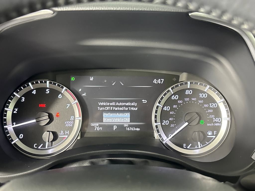 Used 2024 Toyota Highlander XLE image 13