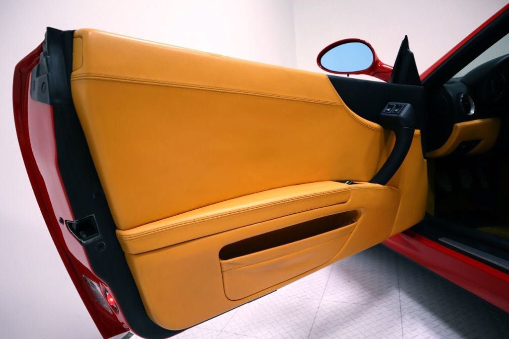 Used 1999 Ferrari 550 Maranello Coupe RWD image 36