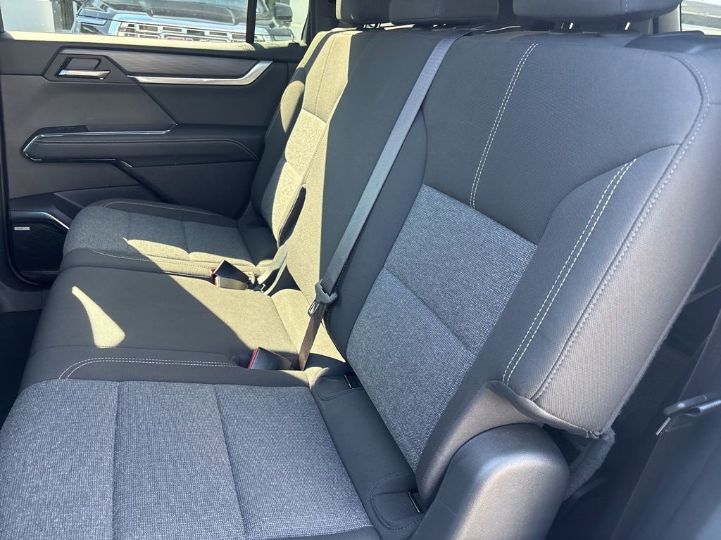 Used 2025 GMC Acadia Elevation image 26