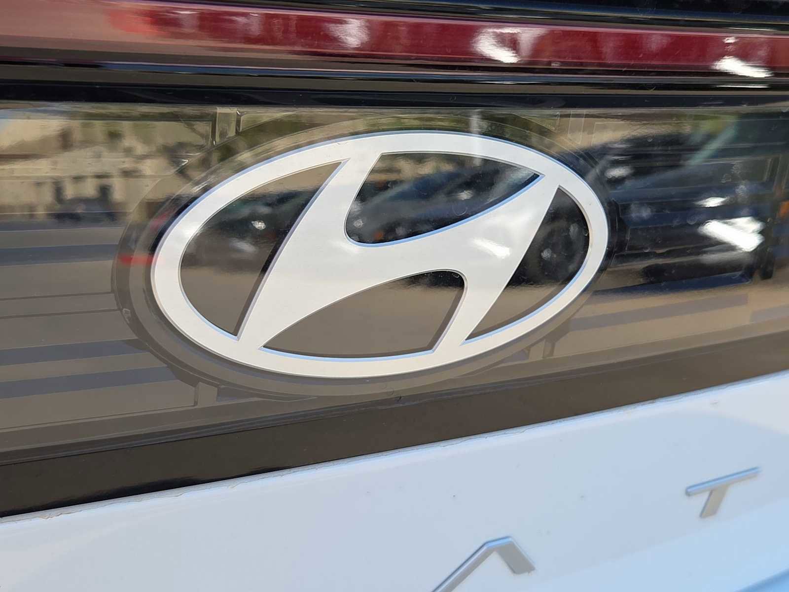 New 2025 Hyundai Sonata Limited image 11