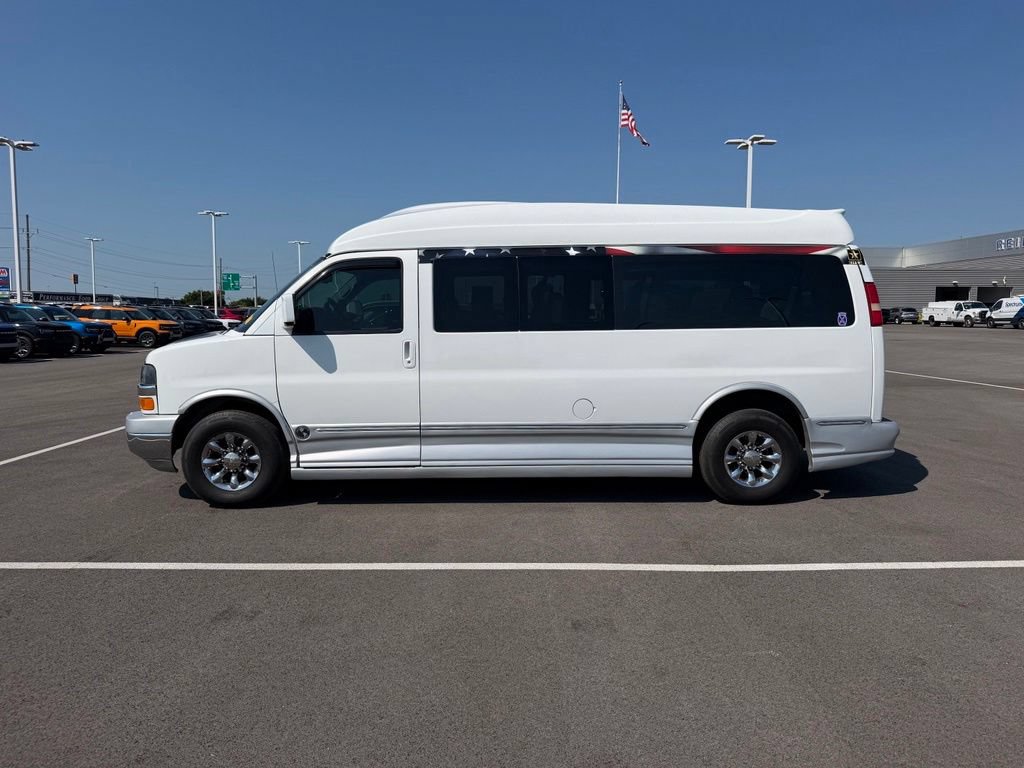 Used 2011 Chevrolet Express 3500 LT w/ LT Preferred Equipment Group RWD image 9