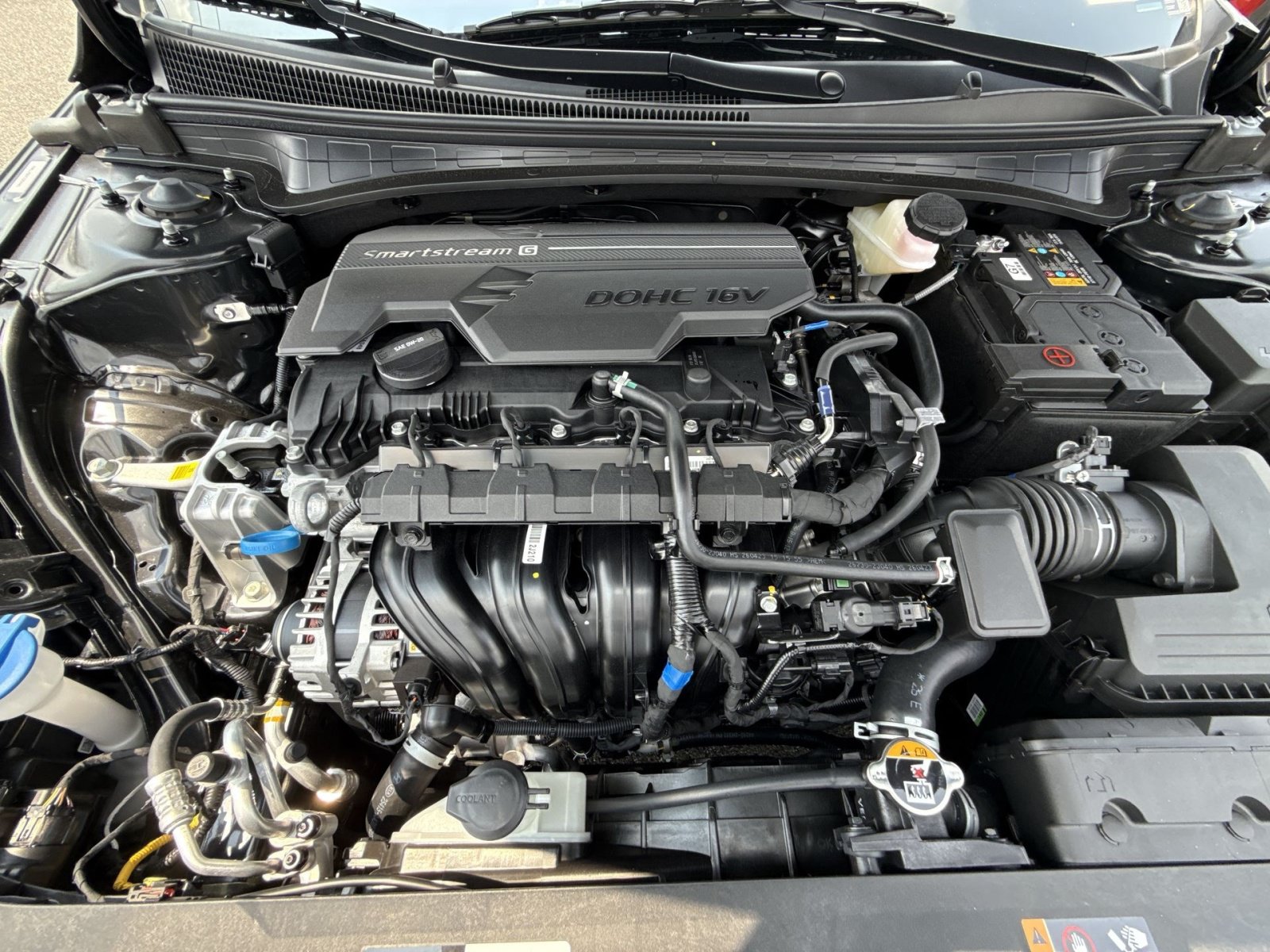 New 2026 Hyundai Elantra SE FWD image 28
