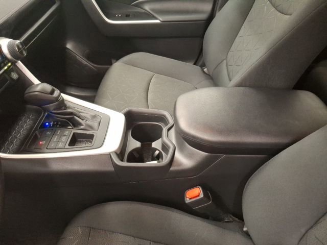 Used 2021 Toyota RAV4 XLE w/ Convenience Package image 34