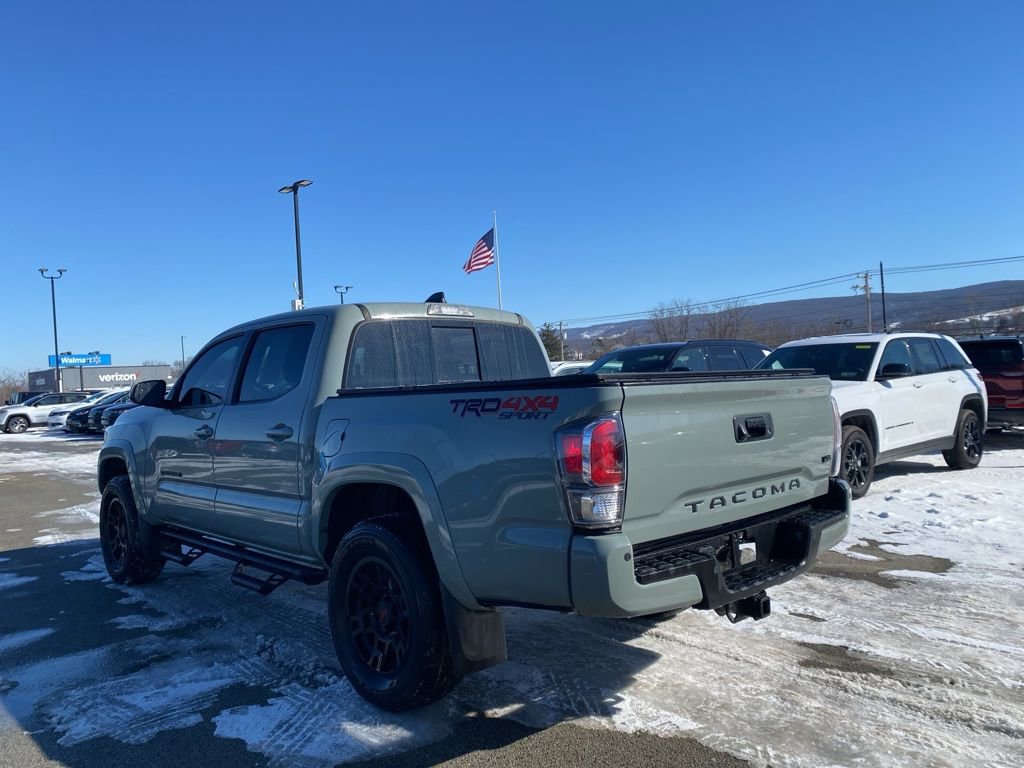Used 2022 Toyota Tacoma TRD Sport image 5