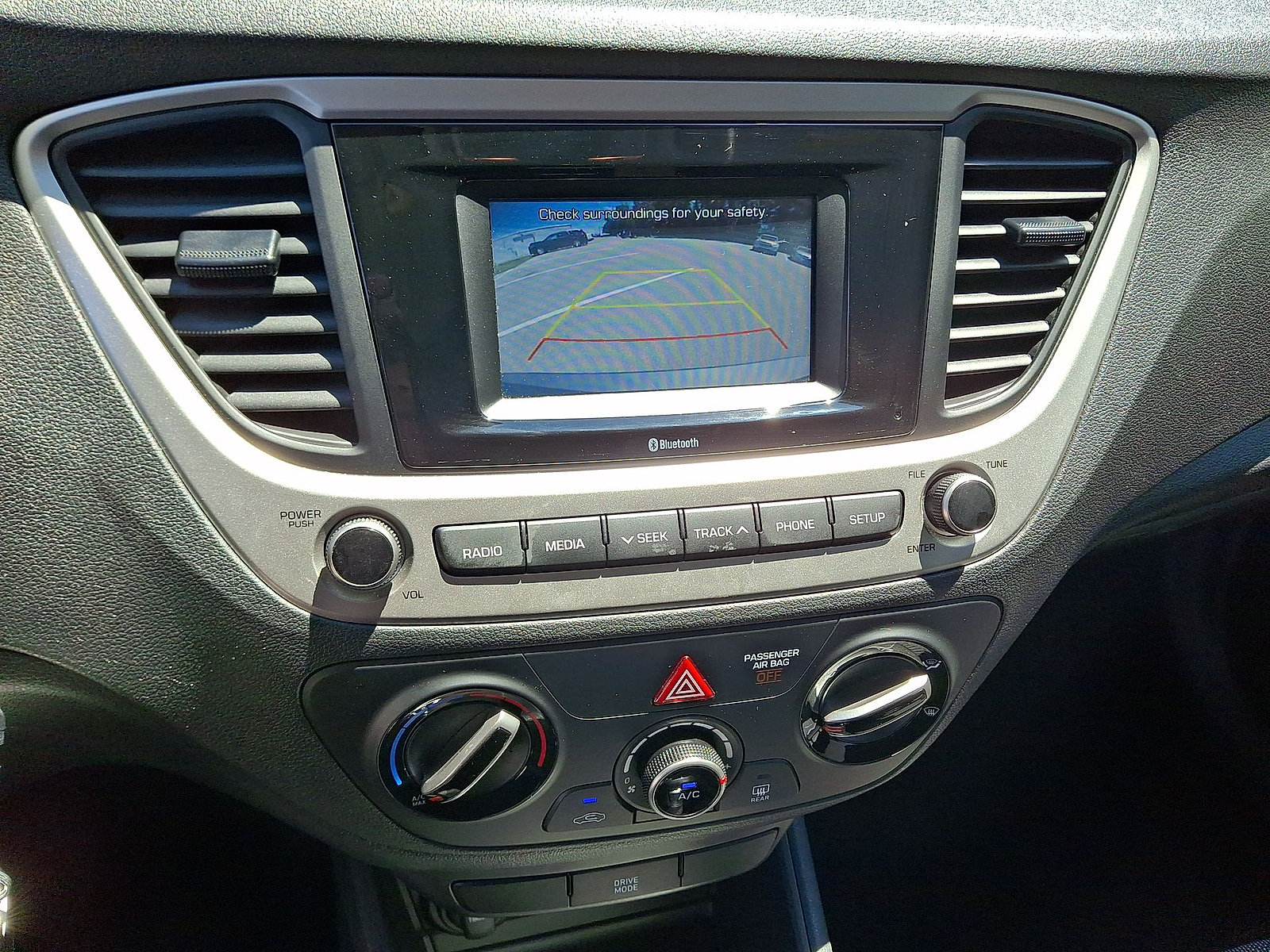Used 2022 Hyundai Accent SE FWD image 15