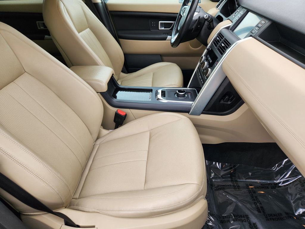 Used 2019 Land Rover Discovery Sport HSE image 13
