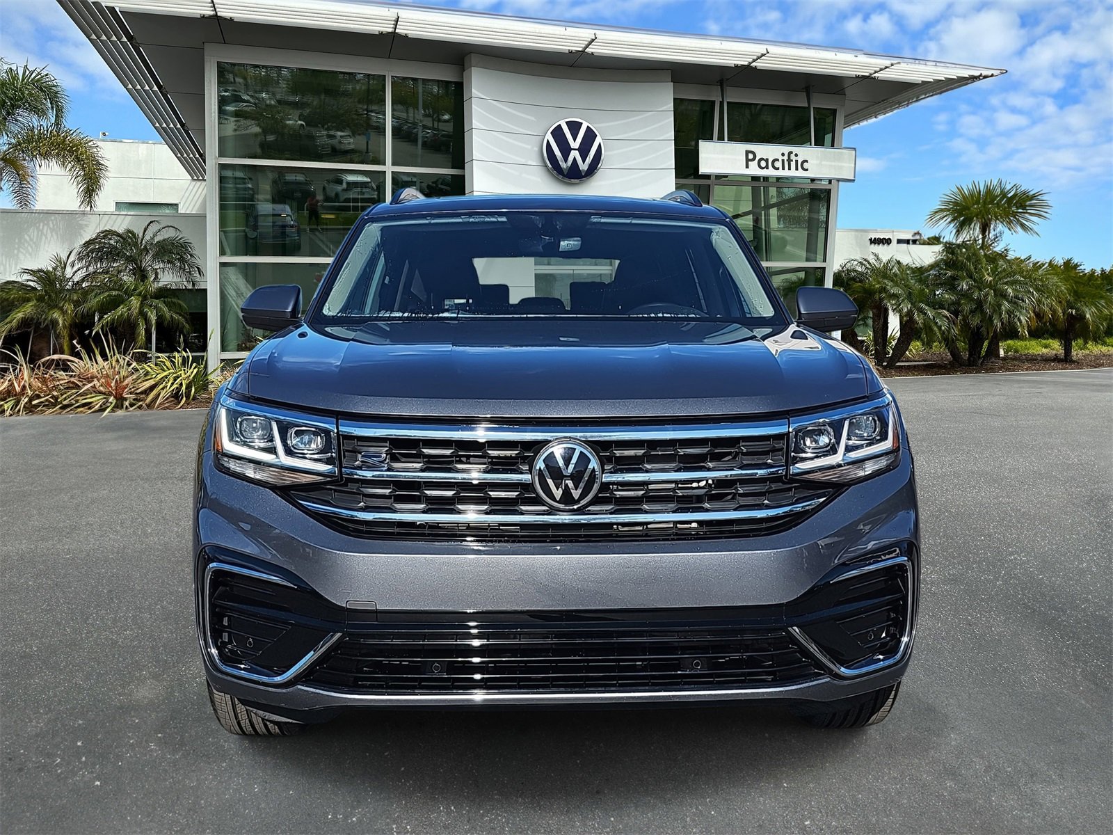 Used 2021 Volkswagen Atlas SE w/ Panoramic Sunroof Package image 2