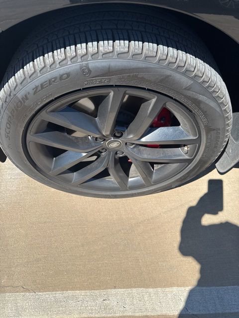 Used 2024 Land Rover Range Rover Sport SE image 19