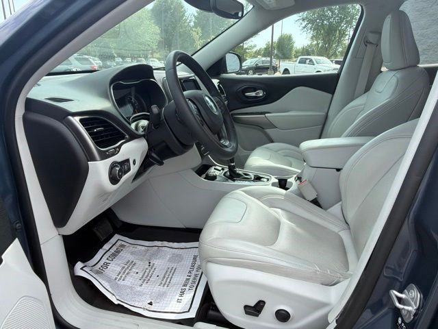 Used 2022 Jeep Cherokee Limited AWD/4WD image 14