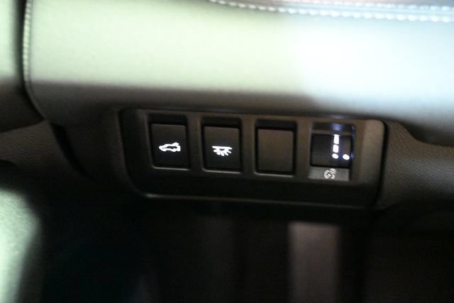 Used 2023 Subaru Ascent Touring AWD/4WD image 47