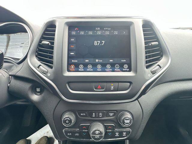 Certified 2022 Jeep Cherokee Latitude Lux image 18