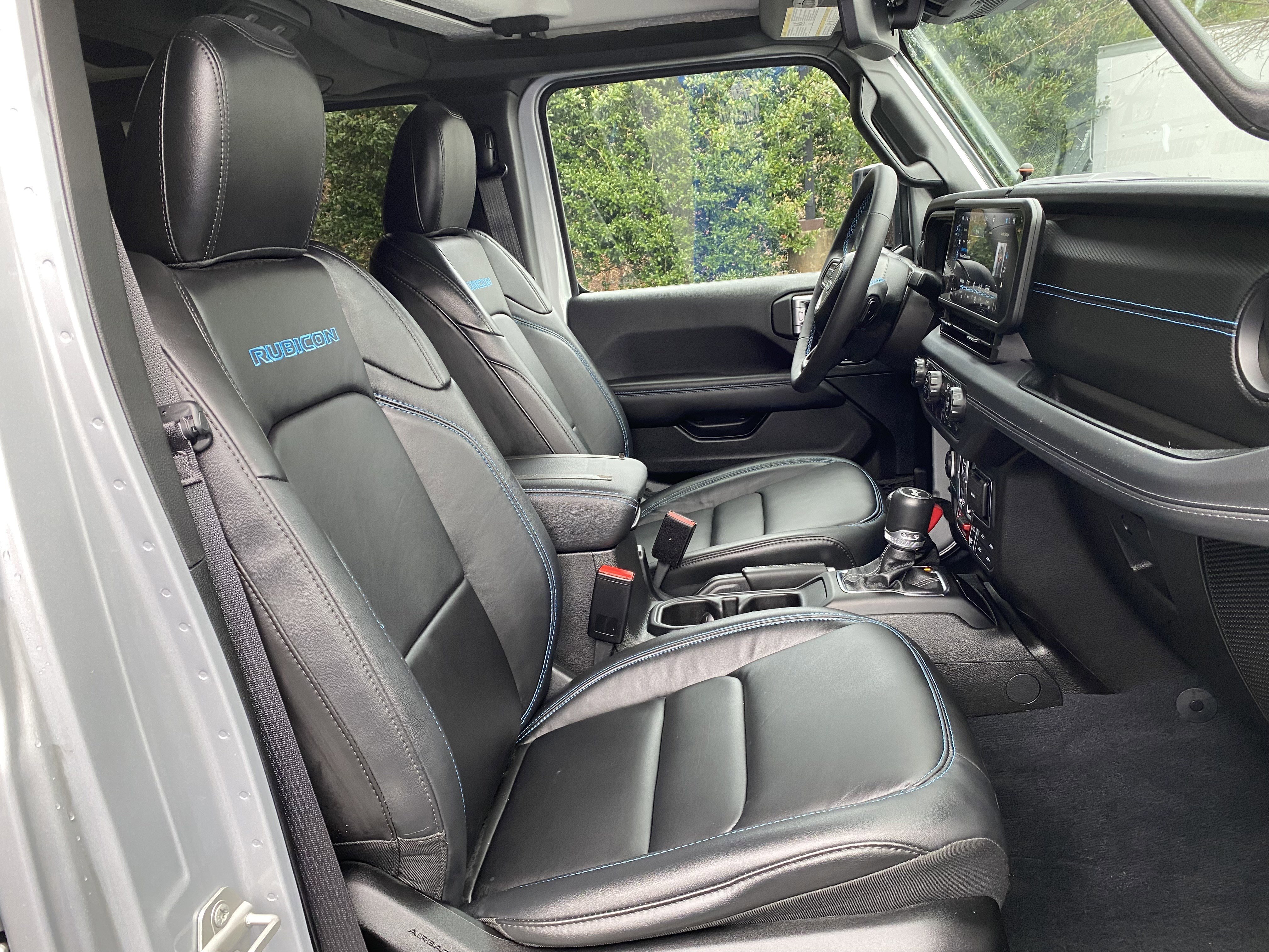 Used 2024 Jeep Wrangler Unlimited Rubicon 4xe image 34