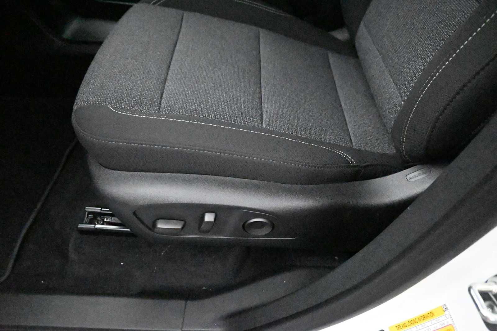 New 2026 GMC Acadia Elevation AWD/4WD image 15