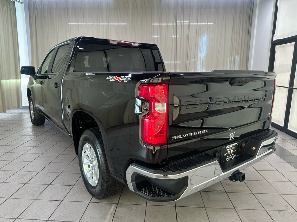 Used 2025 Chevrolet Silverado 1500 LT AWD/4WD image 10