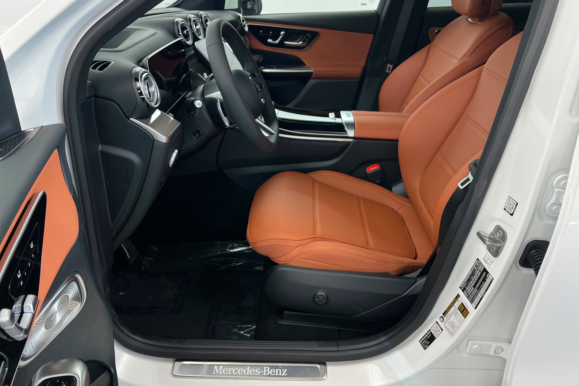 New 2027 Mercedes-Benz GLC 300 4MATIC image 17