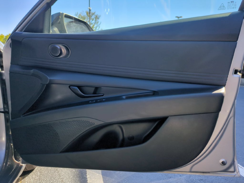 Used 2026 Hyundai Elantra Sport FWD image 32