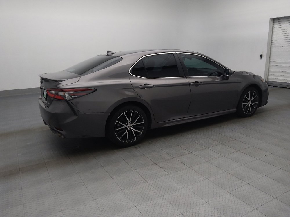 Used 2022 Toyota Camry SE FWD image 10