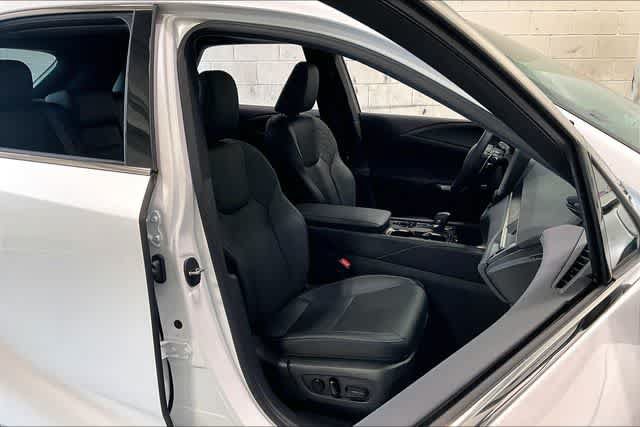 Used 2023 Lexus RX 350h w/ Cold Area Package AWD/4WD image 29
