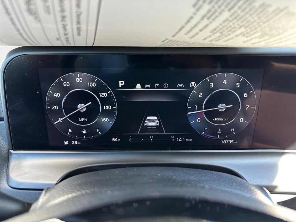 Certified 2025 Kia Seltos EX AWD/4WD image 18