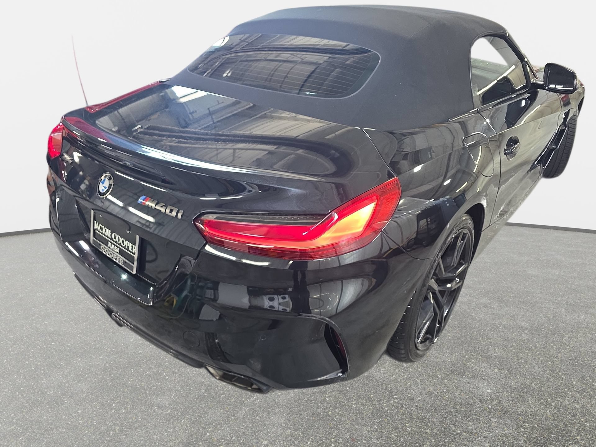 Used 2020 BMW Z4 M40i w/ Premium Package RWD image 11