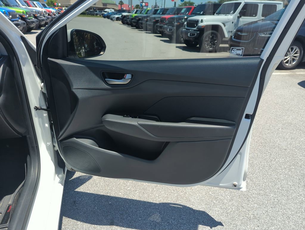 Used 2019 Hyundai Accent SEL FWD image 32