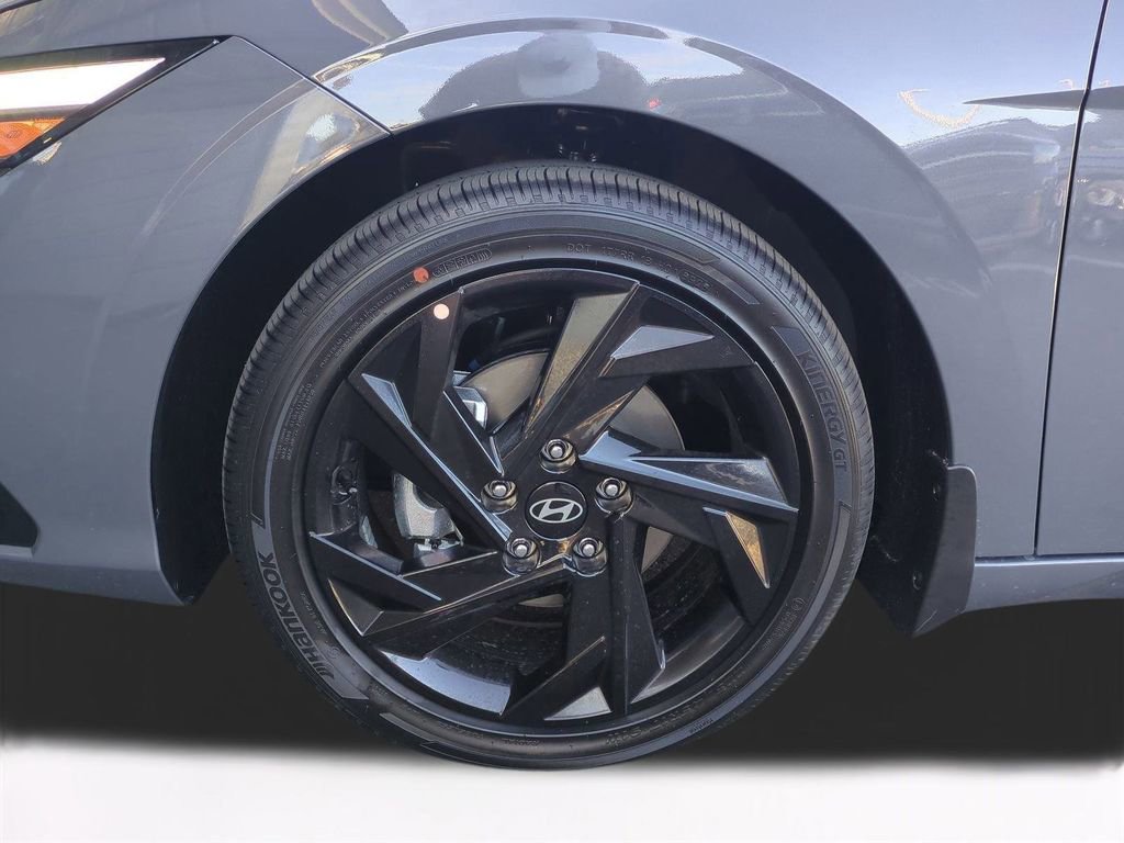 New 2026 Hyundai Elantra SEL Sport image 11