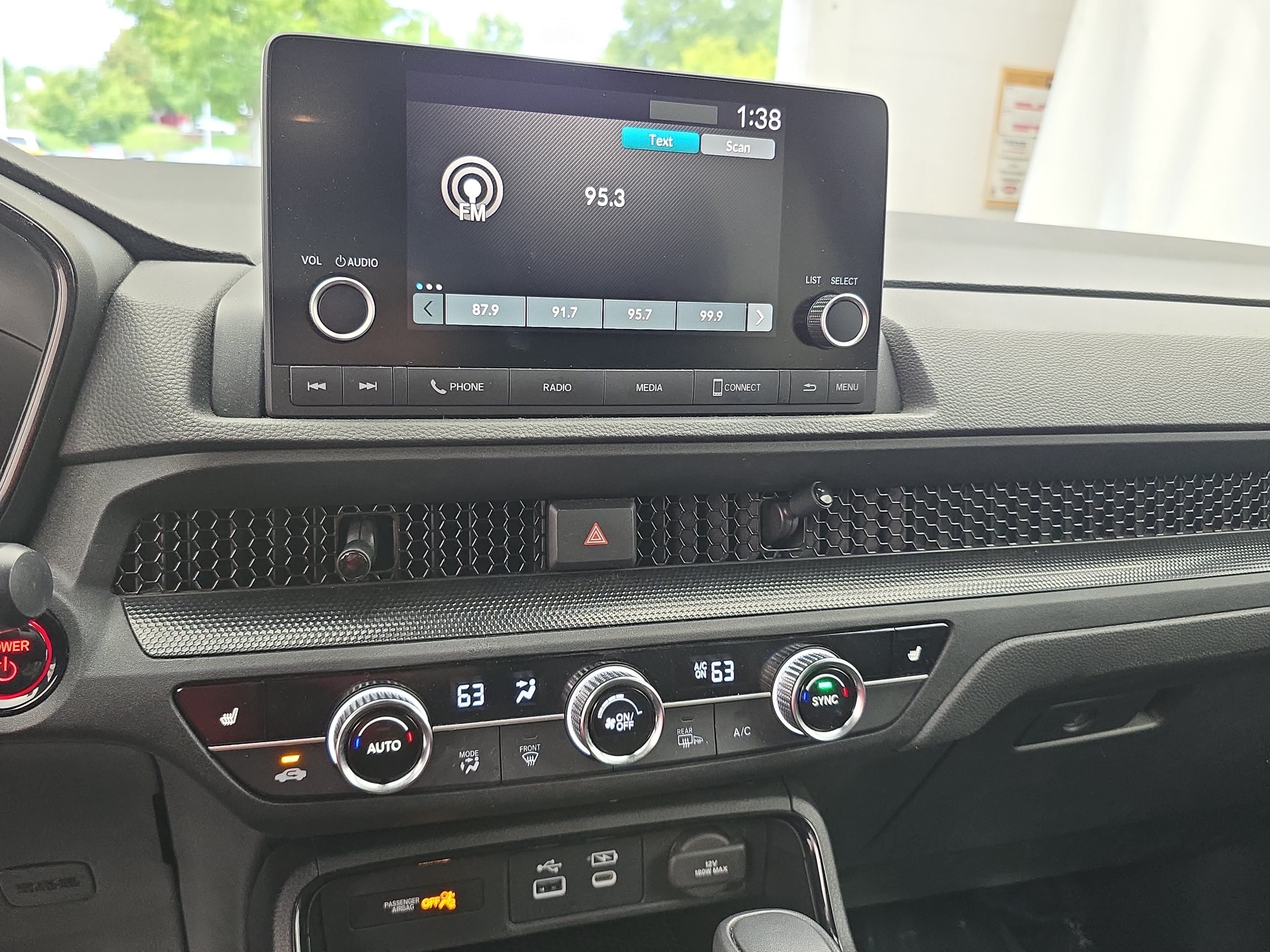 Used 2025 Honda CR-V Sport image 19