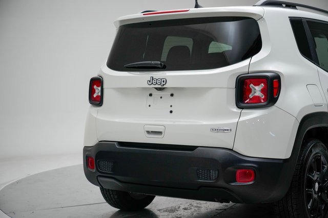 Used 2021 Jeep Renegade Latitude image 12