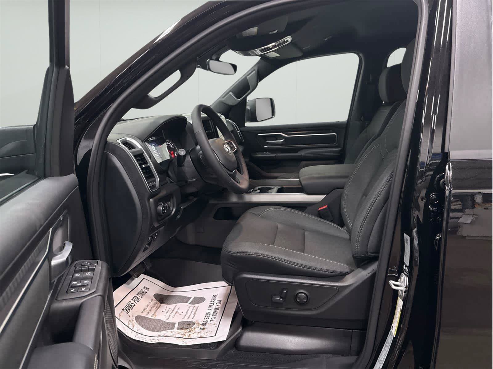 New 2026 RAM 1500 Big Horn AWD/4WD image 12