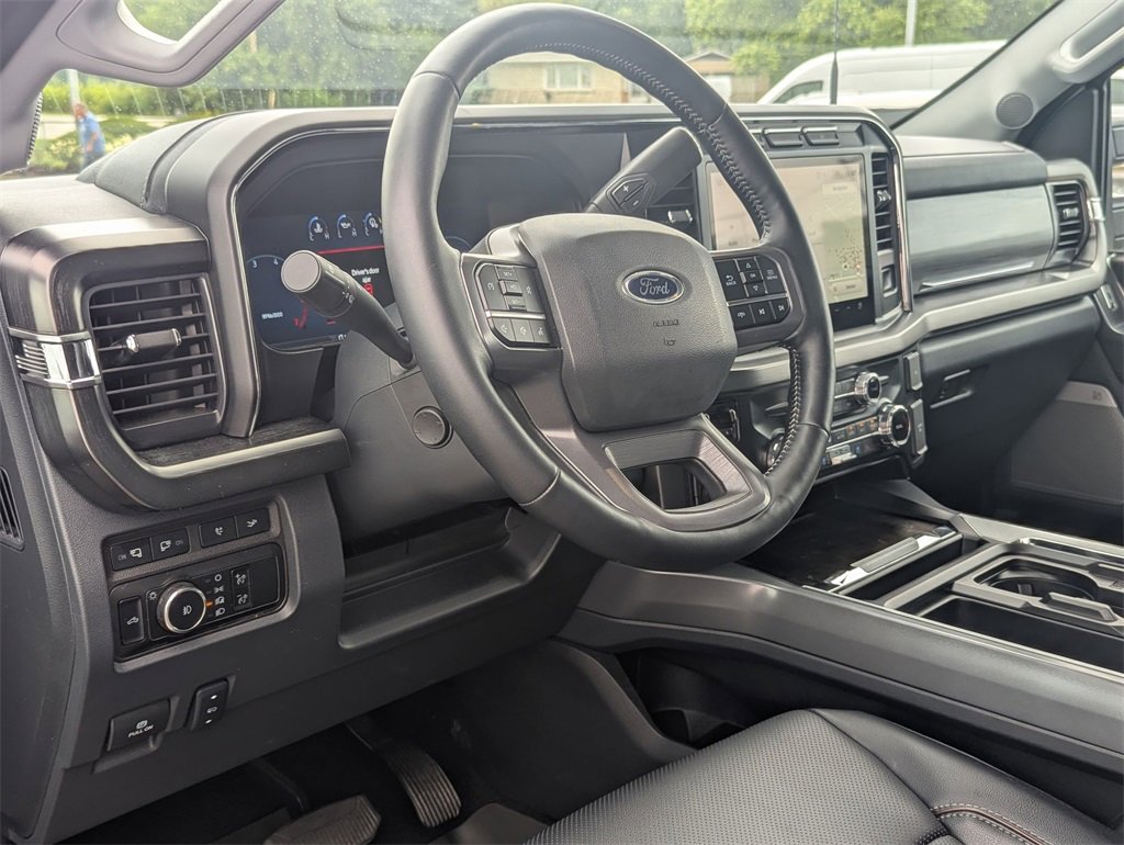 Used 2024 Ford F250 Lariat w/ Sport Appearance Package image 9