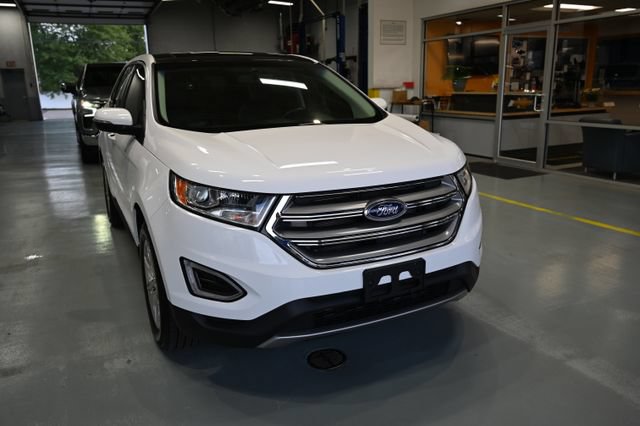 Used 2016 Ford Edge SEL w/ Equipment Group 201A AWD/4WD image 3