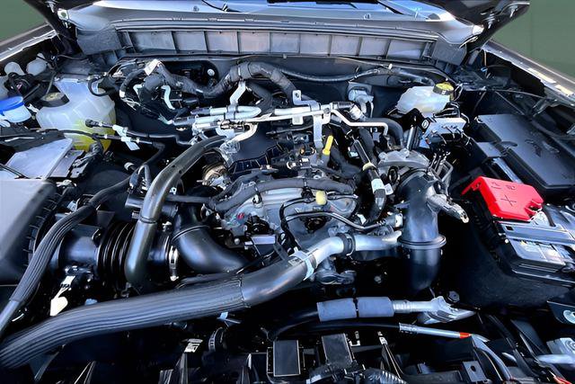 Used 2025 Ford Bronco Big Bend image 7
