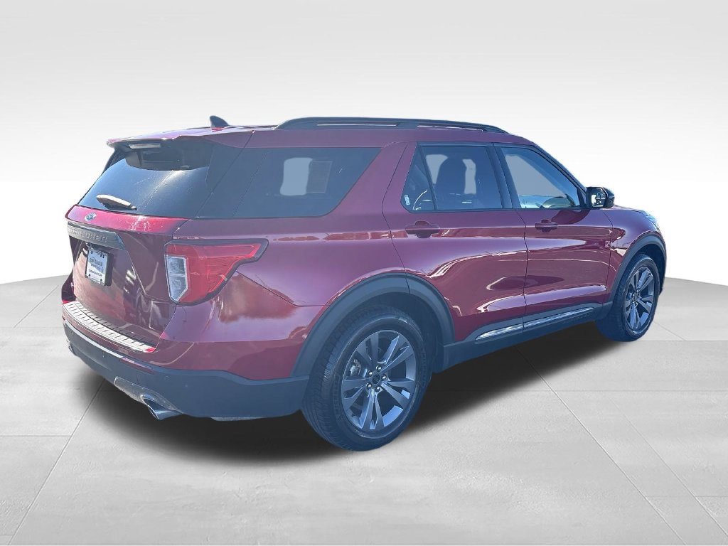 Used 2022 Ford Explorer XLT w/ Equipment Group 202A RWD image 5