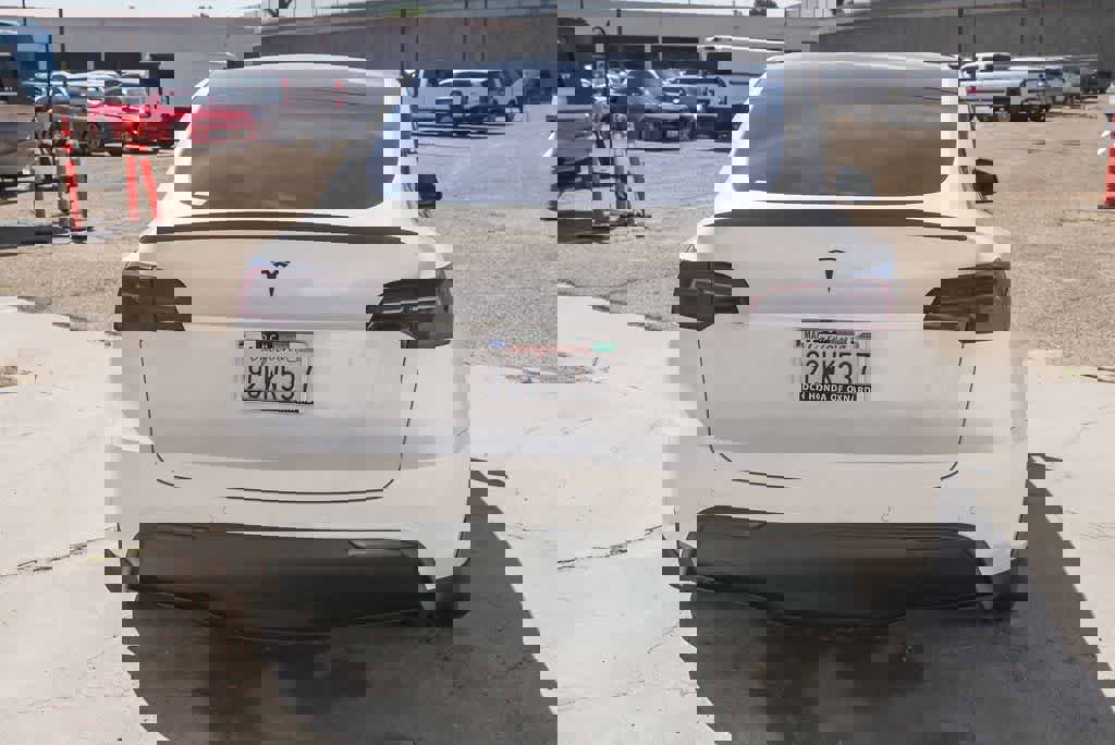 Used 2022 Tesla Model Y Performance image 8