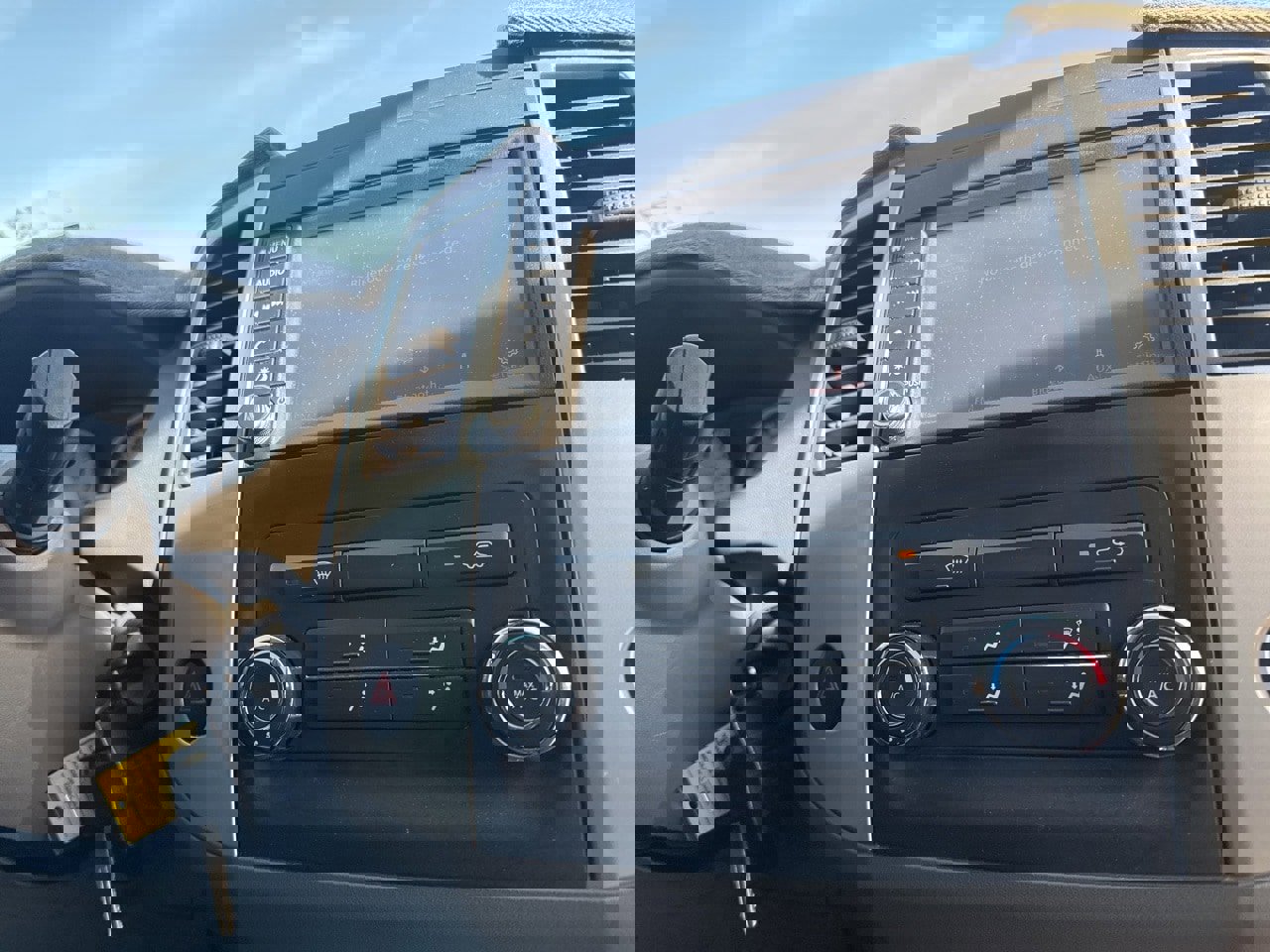 Used 2019 Nissan Frontier Desert Runner image 14